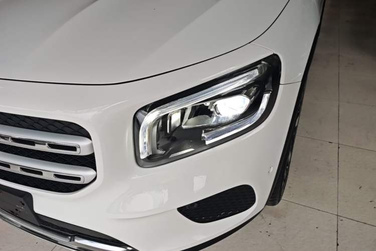 Used Mercedes-Benz GLB 2022 Updated GLB 200 Fashion Edition Left Front Headlight