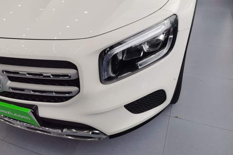 Used Mercedes-Benz GLB 2022 Updated GLB 200 Fashion Edition Left Front Headlight