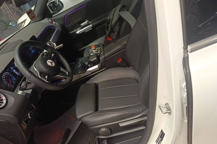 Used Mercedes-Benz GLB 2022 GLB 220 Dynamic Edition Left Front Seat