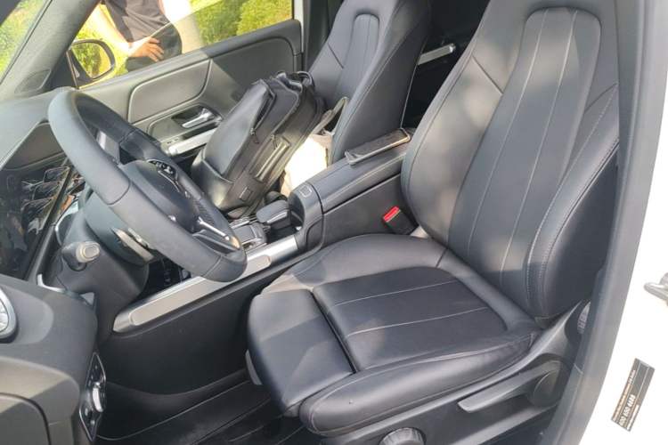 Used Mercedes-Benz GLB 2022 GLB 220 Dynamic Edition Left Front Seat