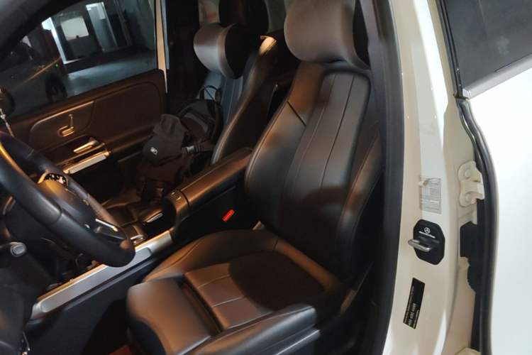 Used Mercedes-Benz GLB 2022 GLB 200 Dynamic Edition Left Front Seat