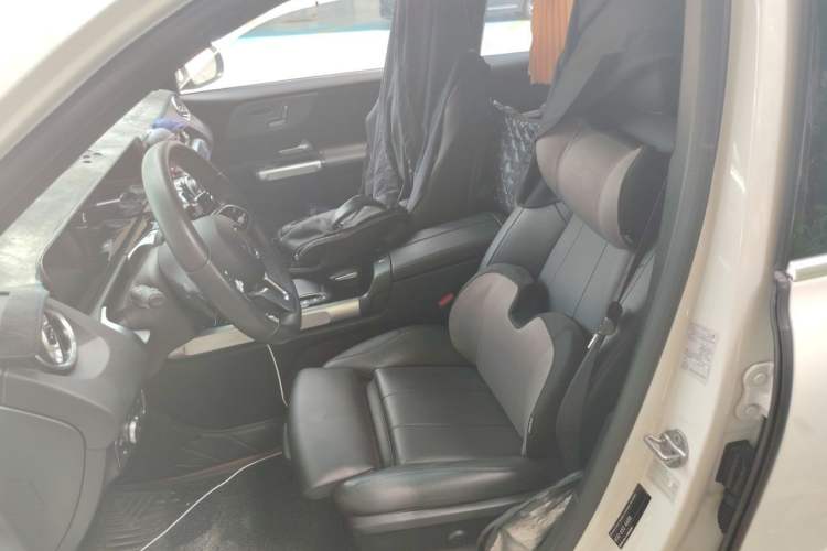 Used Mercedes-Benz GLB 2022 Updated GLB 200 Fashion Edition Left Front Seat