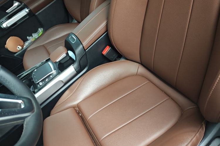 Used Mercedes-Benz GLB 2022 GLB 220 Fashion Model Left Front Seat