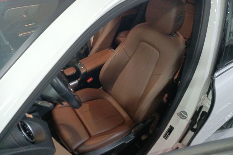Used Mercedes-Benz GLB 2022 Second Facelift GLB 200 Fashion Edition Left Front Seat