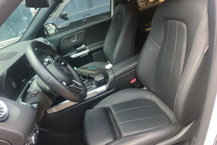 Used Mercedes-Benz GLB 2022 GLB 220 Fashion Model Left Front Seat