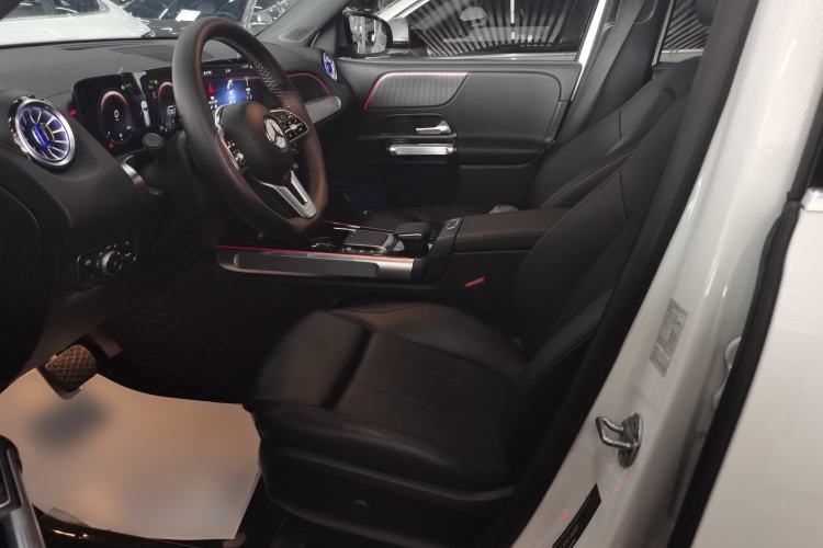 Used Mercedes-Benz GLB 2022 Refresh GLB 200 Dynamic Edition Left Front Seat