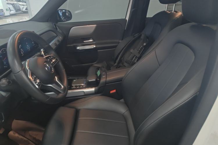Used Mercedes-Benz GLB 2022 Second Facelift GLB 200 Fashion Edition Left Front Seat