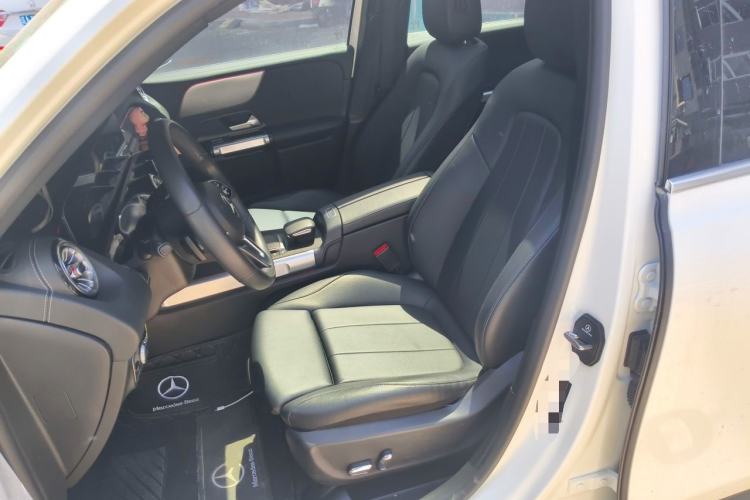 Used Mercedes-Benz GLB 2022 Second Facelift GLB 200 Fashion Edition Left Front Seat