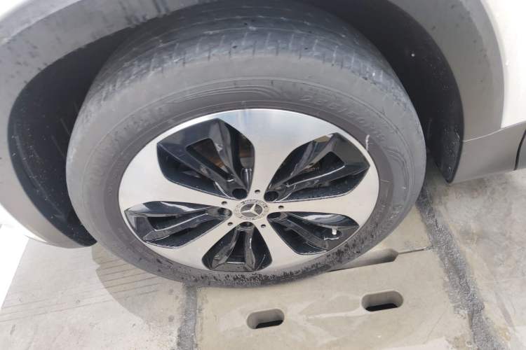 Used Mercedes-Benz GLB 2022 GLB 200 Stylish Edition Left Front Wheel Hub