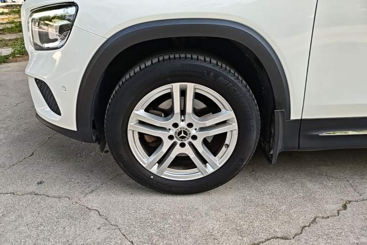 Used Mercedes-Benz GLB 2022 Refresh GLB 200 Dynamic Edition Left Front Wheel Hub