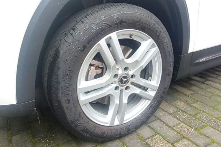 Used Mercedes-Benz GLB 2022 GLB 220 Dynamic Edition Left Front Wheel Hub