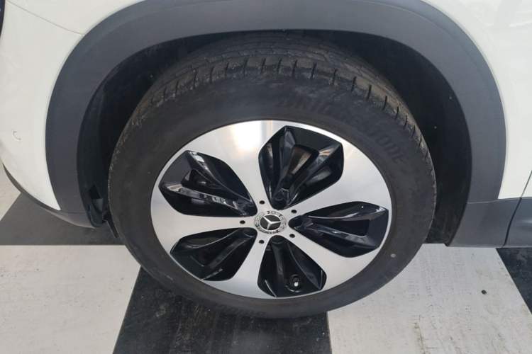 Used Mercedes-Benz GLB 2022 GLB 220 Fashion Model Left Front Wheel Hub