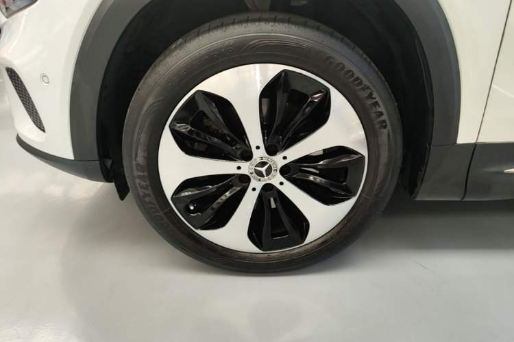 Used Mercedes-Benz GLB 2022 GLB 220 Fashion Model Left Front Wheel Hub