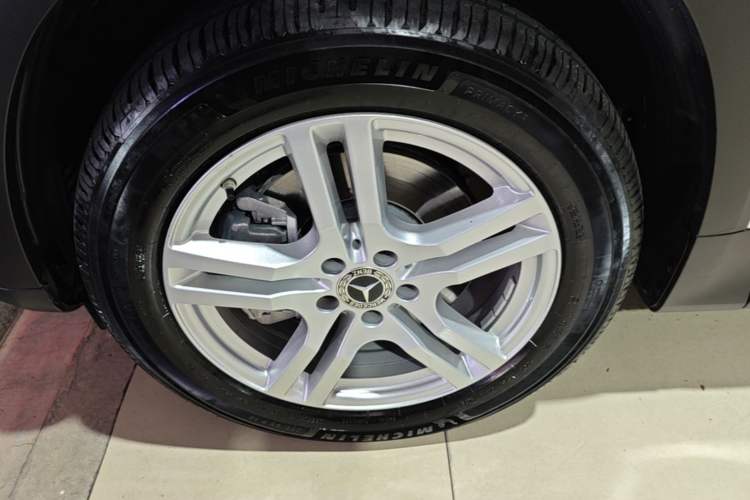 Used Mercedes-Benz GLB 2022 GLB 220 Dynamic Edition Left Front Wheel Hub