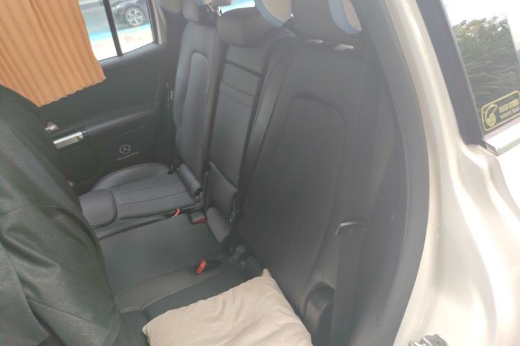 Used Mercedes-Benz GLB 2022 Updated GLB 200 Fashion Edition Left Rear Seat