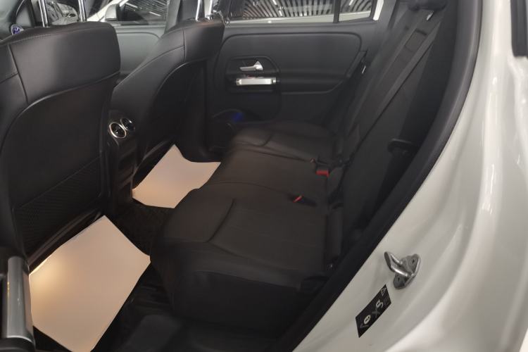 Used Mercedes-Benz GLB 2022 Refresh GLB 200 Dynamic Edition Left Rear Seat