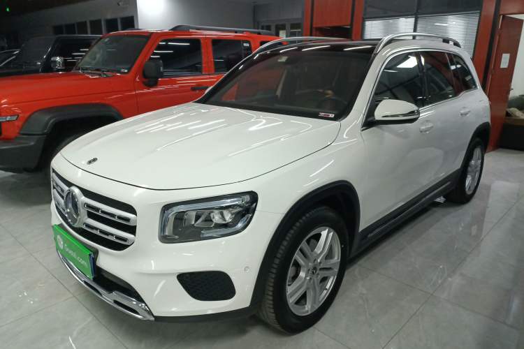 Used Mercedes-Benz GLB 2022 Second Facelift GLB 200 Fashion Edition Left Side