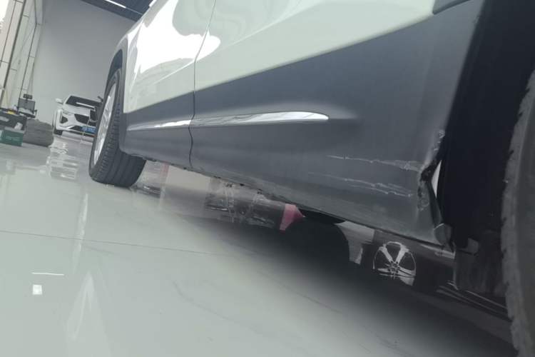 Used Mercedes-Benz GLB 2022 Second Facelift GLB 200 Dynamic Edition Left Side Sill