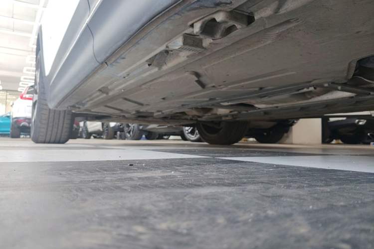 Used Mercedes-Benz GLB 2022 GLB 220 Fashion Model Left Side Sill
