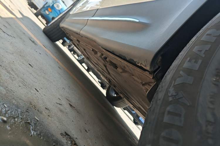 Used Mercedes-Benz GLB 2022 Second Facelift GLB 200 Dynamic Edition Left Side Sill