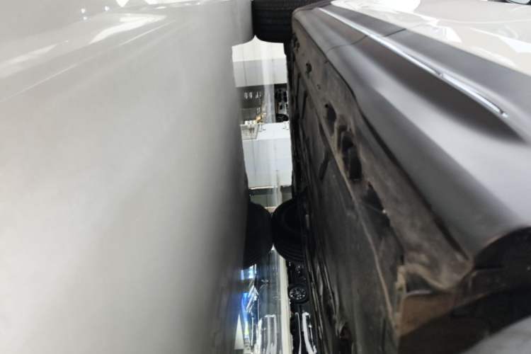 Used Mercedes-Benz GLB 2022 GLB 220 Fashion Model Left Side Sill