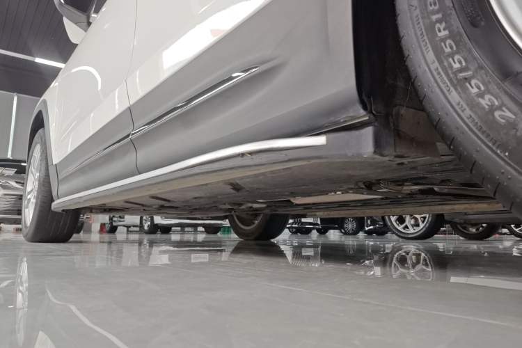 Used Mercedes-Benz GLB 2022 Second Facelift GLB 200 Dynamic Edition Left Side Sill