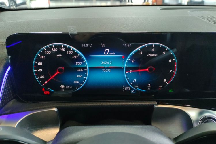 Used Mercedes-Benz GLB 2022 GLB 200 Dynamic Edition Odometer Close Up