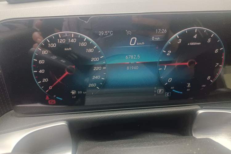 Used Mercedes-Benz GLB 2022 GLB 220 Dynamic Edition Odometer Close Up
