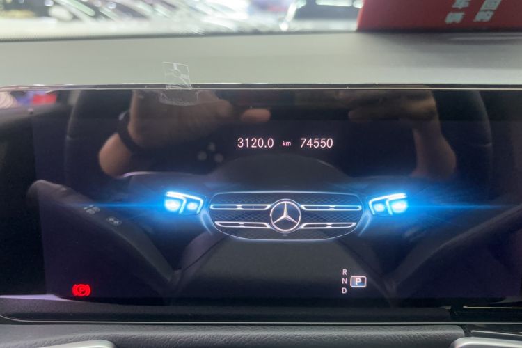 Used Mercedes-Benz GLB 2022 GLB 220 Dynamic Edition Odometer Close Up