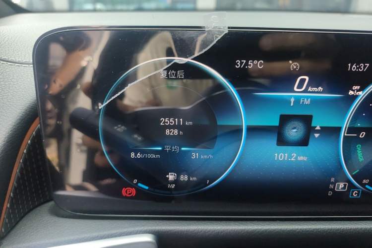 Used Mercedes-Benz GLB 2022 GLB 220 Fashion Model Odometer Close Up