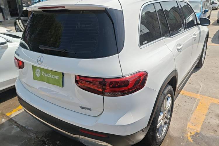Used Mercedes-Benz GLB 2022 Second Facelift GLB 200 Dynamic Edition Rear Right 45 Deg