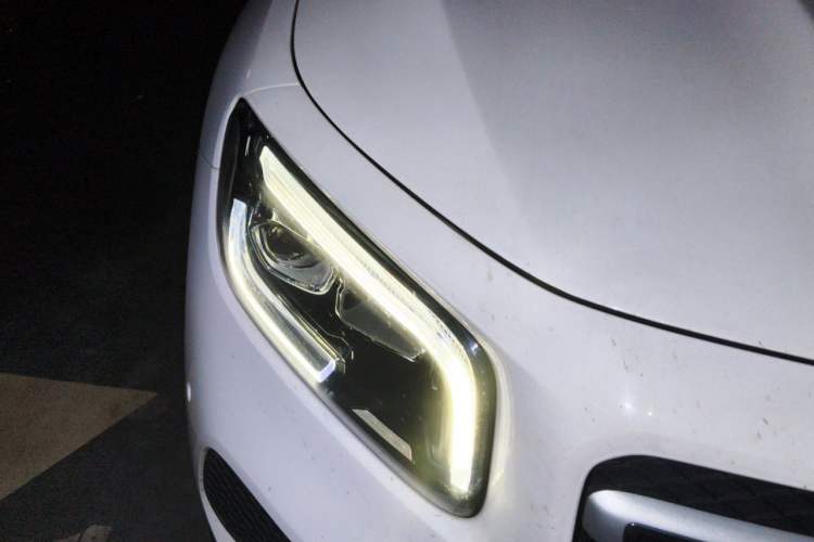 Used Mercedes-Benz GLB 2022 GLB 200 Stylish Edition Right Front Headlight