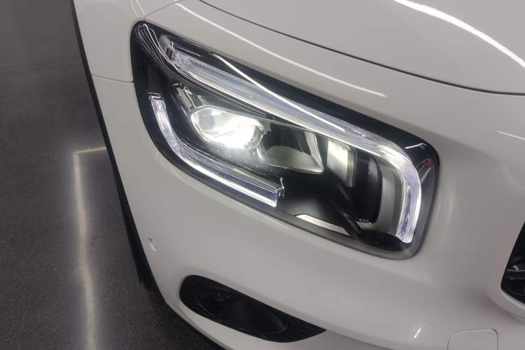 Used Mercedes-Benz GLB 2022 GLB 220 4MATIC Right Front Headlight