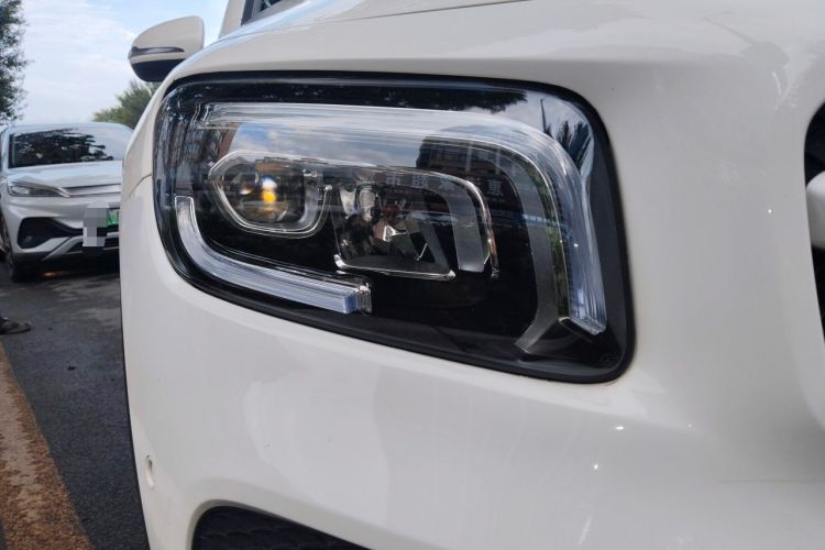 Used Mercedes-Benz GLB 2022 Updated GLB 200 Fashion Edition Right Front Headlight