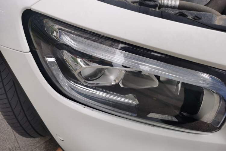 Used Mercedes-Benz GLB 2022 Second Facelift GLB 200 Fashion Edition Right Front Headlight