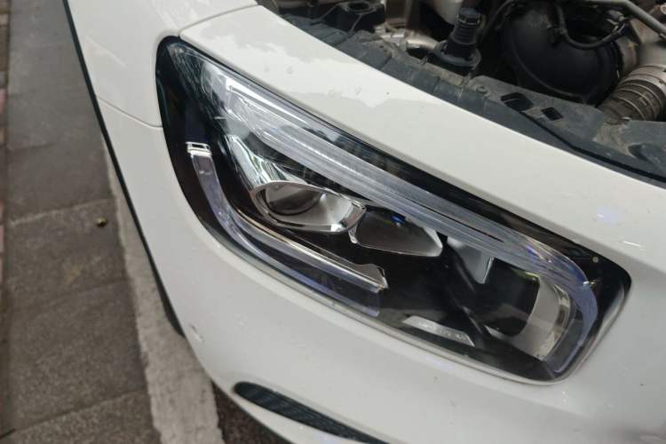Used Mercedes-Benz GLB 2022 GLB 220 Dynamic Edition Right Front Headlight