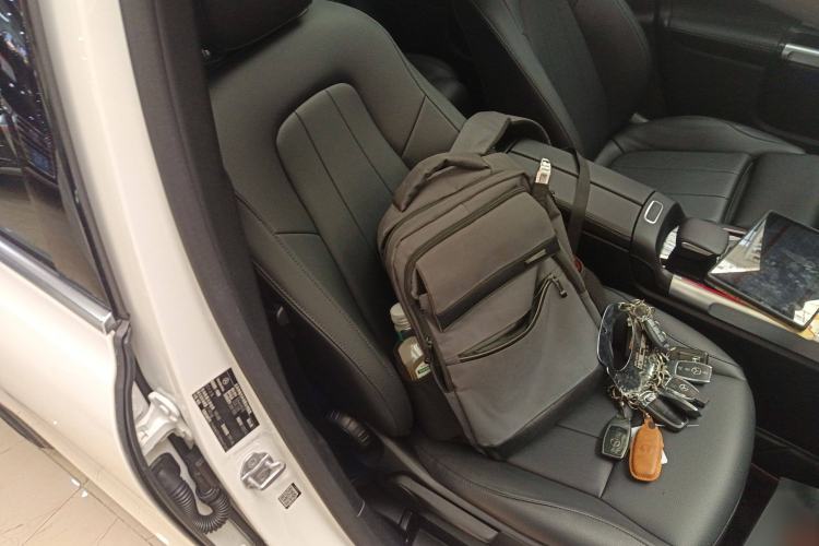 Used Mercedes-Benz GLB 2022 GLB 220 Dynamic Edition Right Front Seat