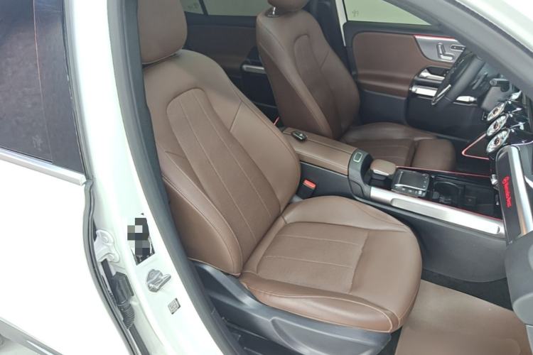 Used Mercedes-Benz GLB 2022 GLB 220 Dynamic Edition Right Front Seat