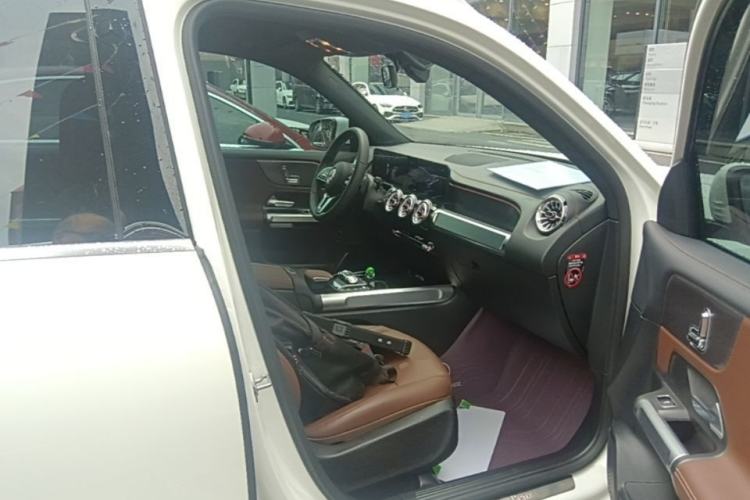 Used Mercedes-Benz GLB 2022 GLB 220 Dynamic Edition Right Front Seat