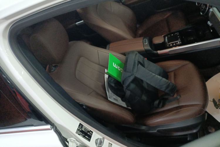 Used Mercedes-Benz GLB 2022 Second Facelift GLB 200 Fashion Edition Right Front Seat