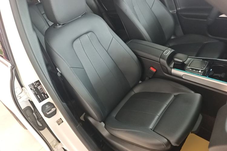 Used Mercedes-Benz GLB 2022 Updated GLB 200 Fashion Edition Right Front Seat