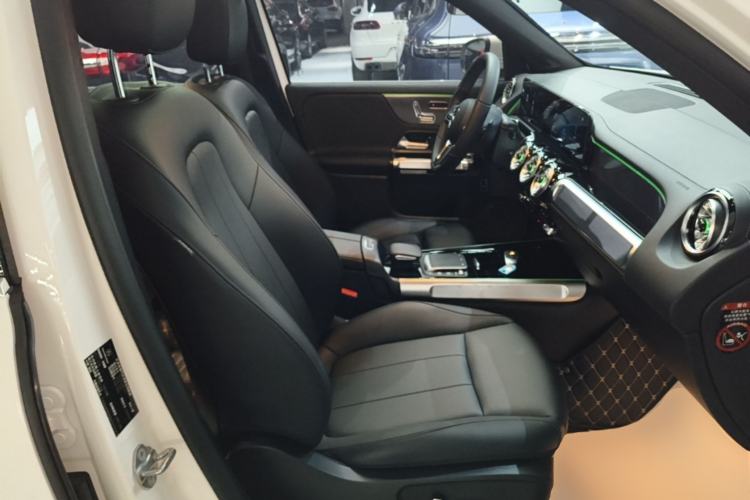 Used Mercedes-Benz GLB 2022 GLB 220 Fashion Model Right Front Seat