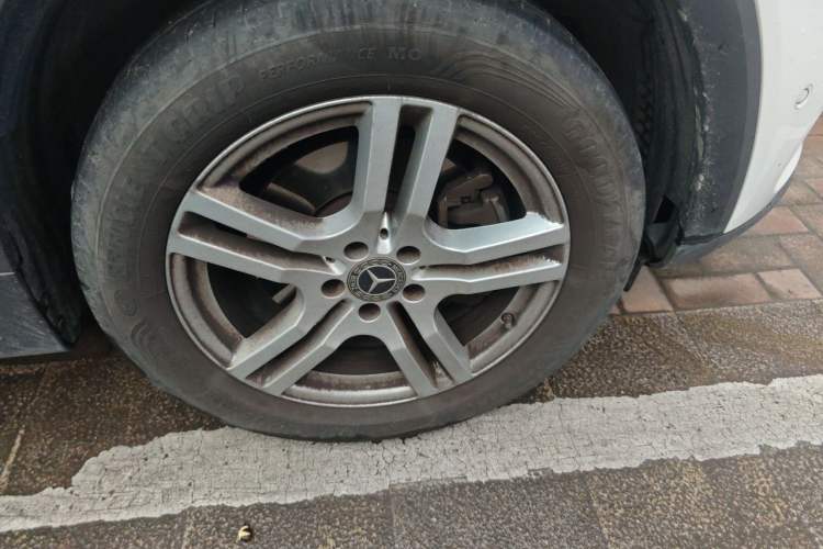 Used Mercedes-Benz GLB 2022 GLB 220 Dynamic Edition Right Front Wheel Hub