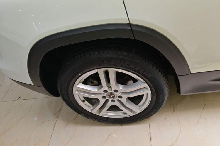 Used Mercedes-Benz GLB 2022 GLB 220 Dynamic Edition Right Rear Wheel Hub