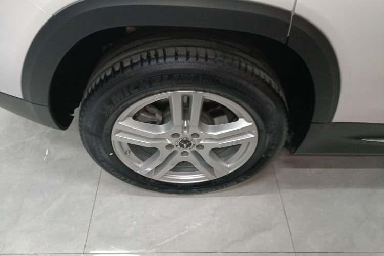 Used Mercedes-Benz GLB 2022 Second Facelift GLB 200 Fashion Edition Right Rear Wheel Hub