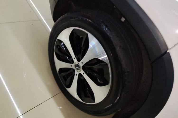 Used Mercedes-Benz GLB 2022 GLB 220 4MATIC Right Rear Wheel Hub