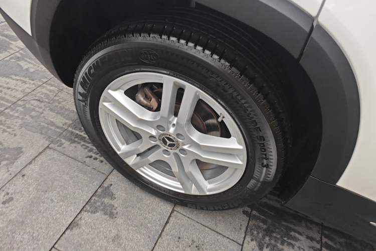 Used Mercedes-Benz GLB 2022 GLB 220 Dynamic Edition Right Rear Wheel Hub