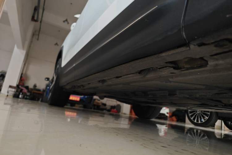 Used Mercedes-Benz GLB 2022 Updated GLB 200 Fashion Edition Right Side Sill