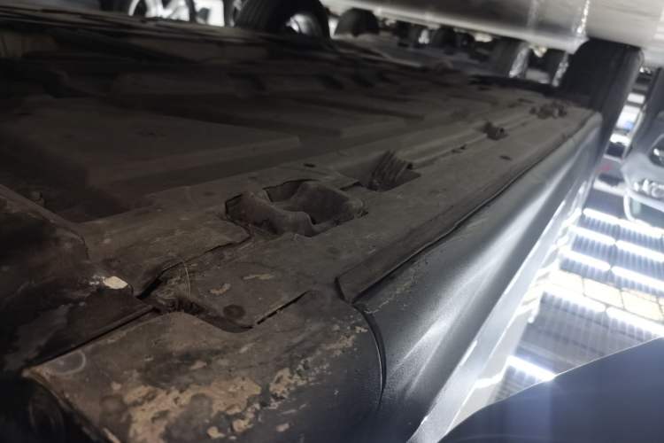 Used Mercedes-Benz GLB 2022 Refresh GLB 200 Dynamic Edition Right Side Sill