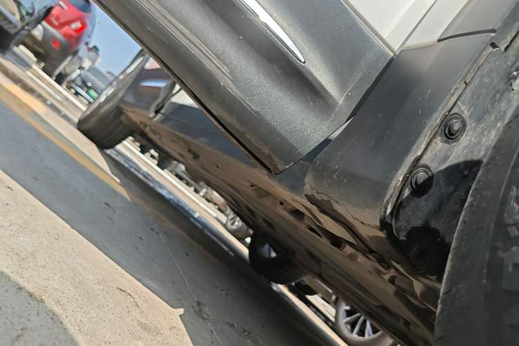 Used Mercedes-Benz GLB 2022 Second Facelift GLB 200 Dynamic Edition Right Side Sill